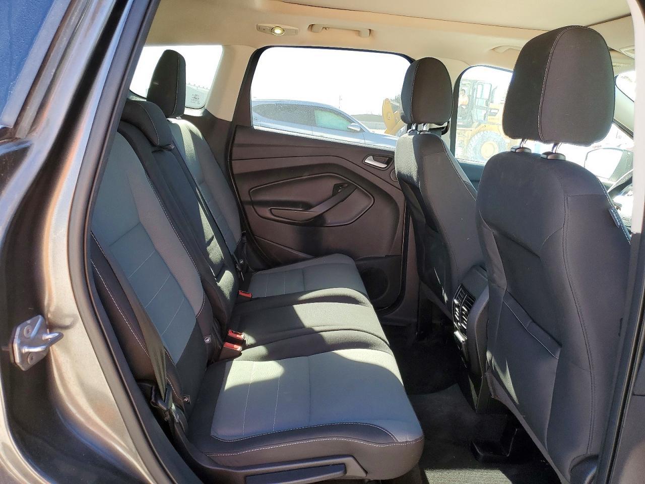2016 Ford Escape se