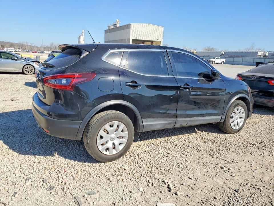 2020 Nissan Rogue Sport s