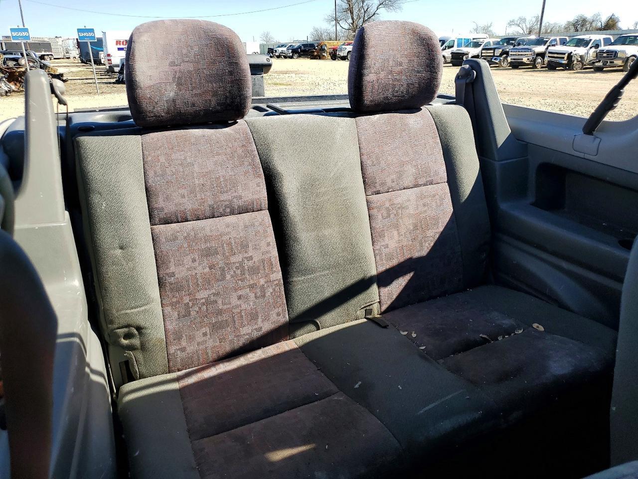 2000 Chevrolet Tracker
