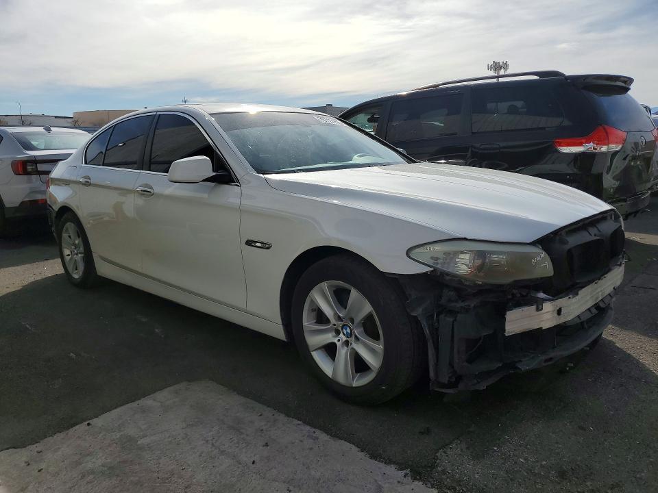 2013 BMW 528 i