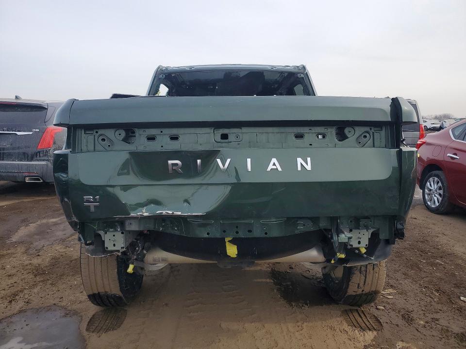 2024 Rivian R1T Adventure