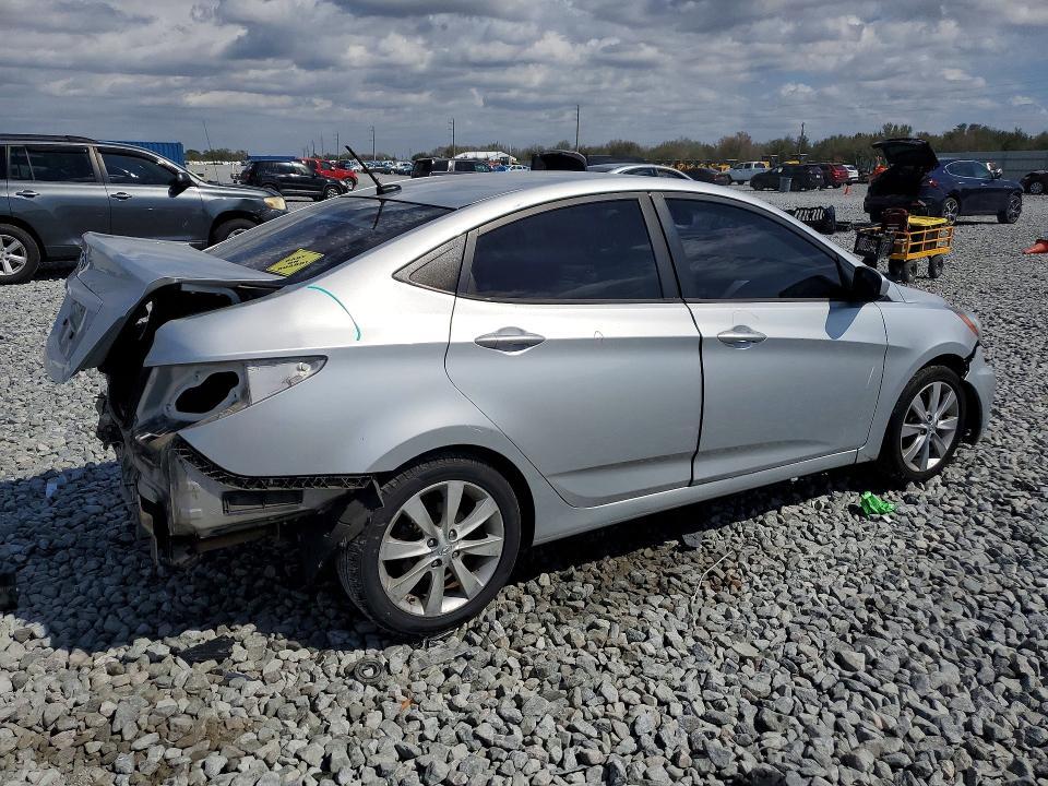 2012 Hyundai Accent gls