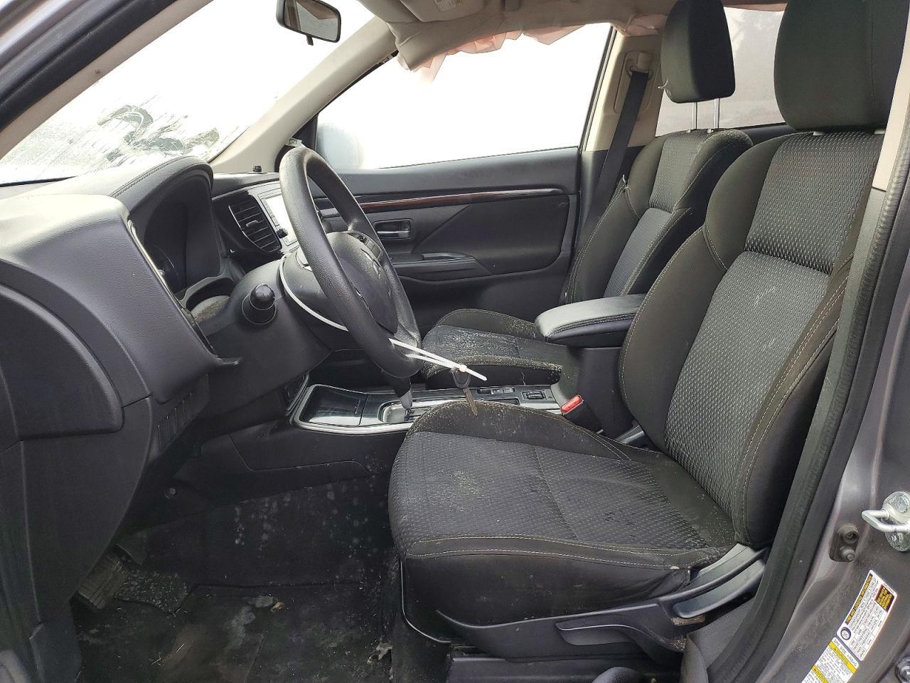 2019 Mitsubishi Outlander es