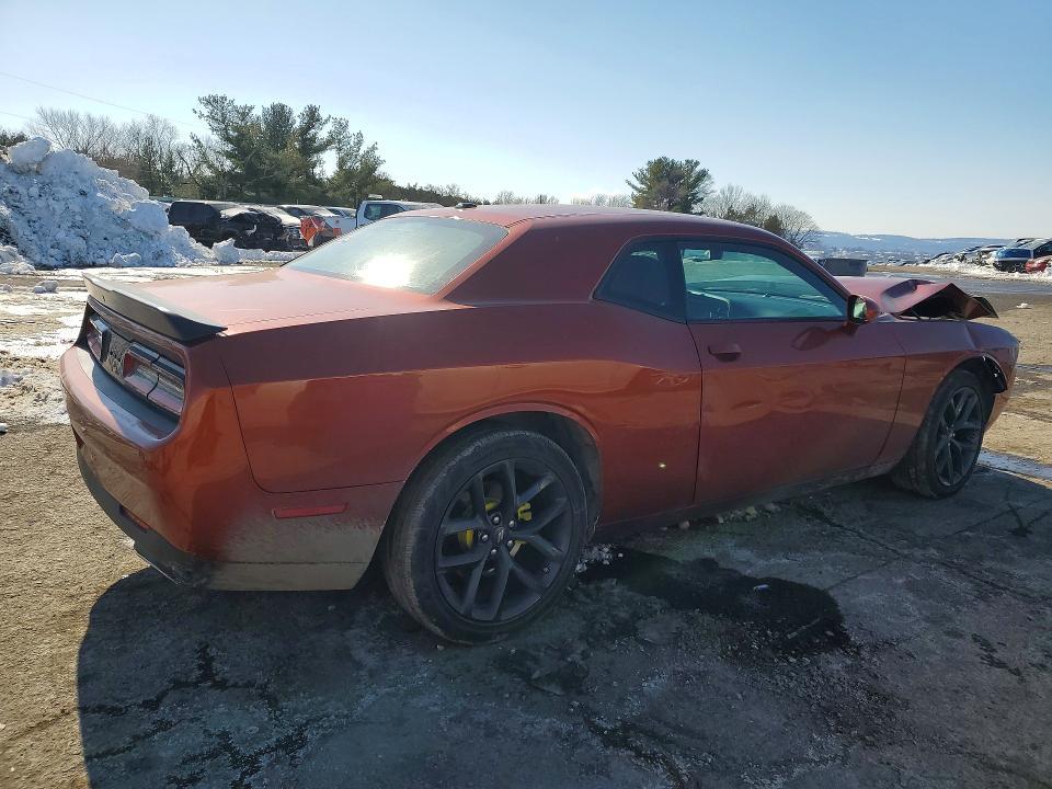 2022 Dodge Challenger sxt