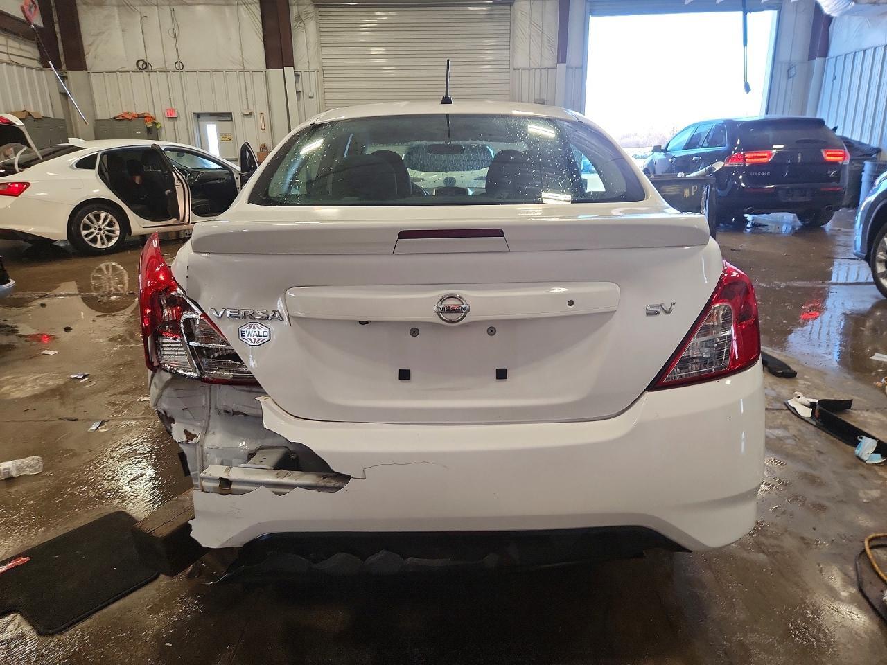 2019 Niss Versa