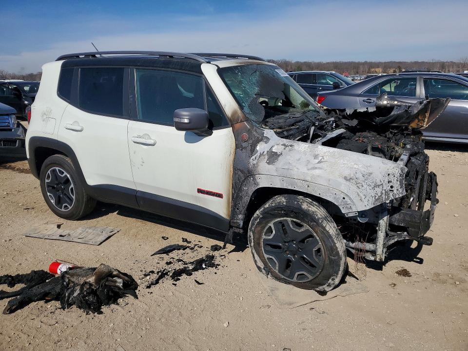 2015 Jeep Renegade Trailhawk