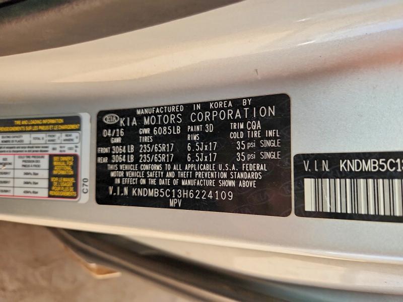 2017 KIA Sedona lx
