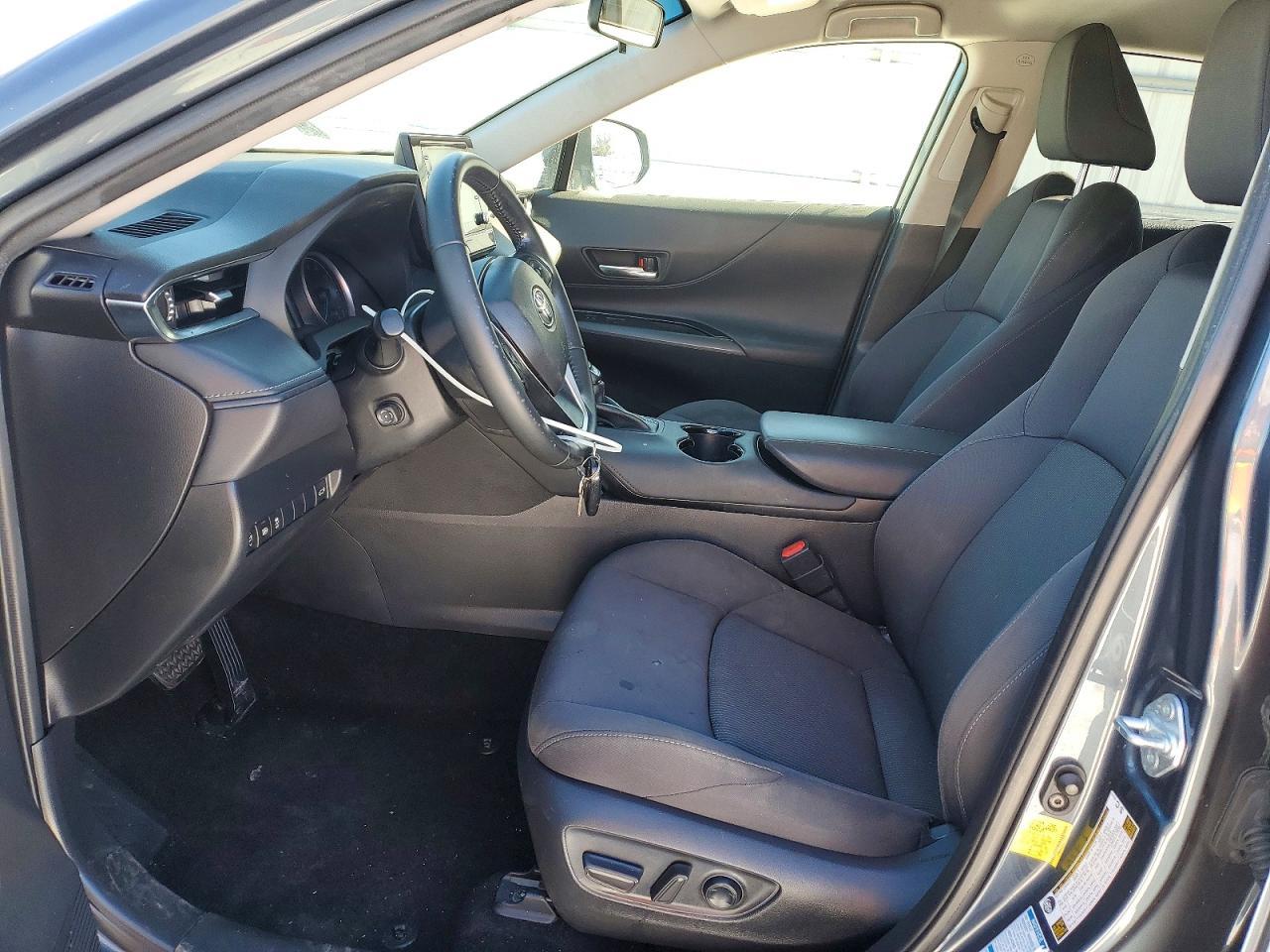 2021 Toyota Venza le
