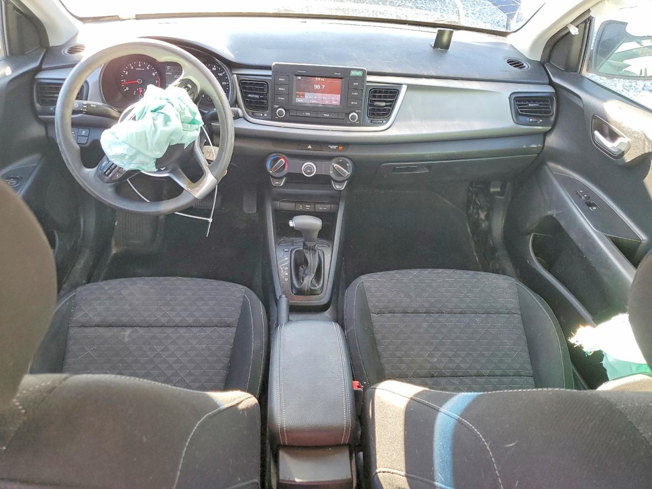 2018 KIA Rio s