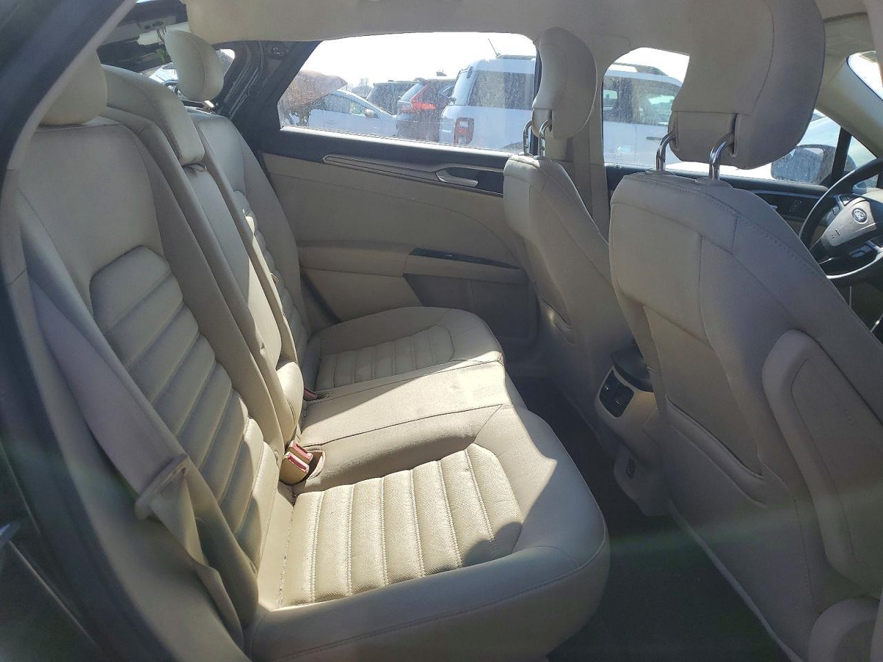 2015 Ford Fusion se