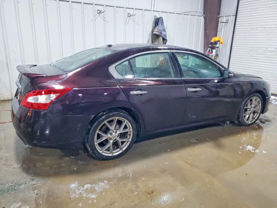 2010 Nissan Maxima s