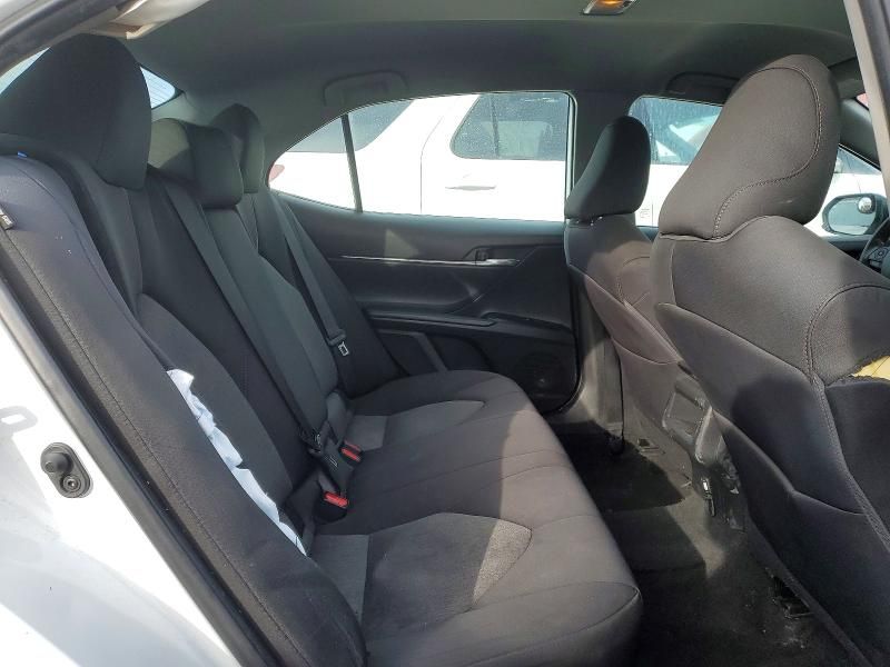 2020 Toyota Camry le