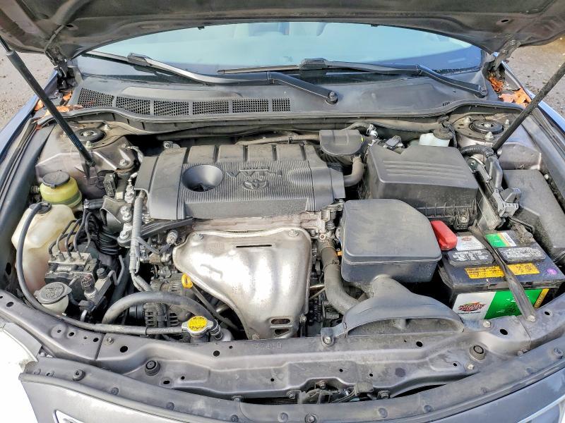 2011 Toyota Camry le
