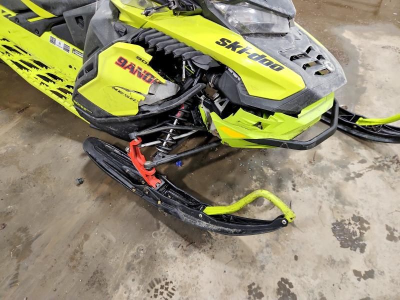 2020 Skidoo 2020 Skidoo REV