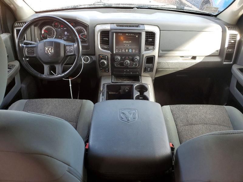 2015 Dodge Ram 1500 slt