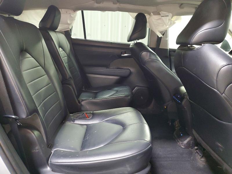 2022 Toyota Highlander Hybrid xle