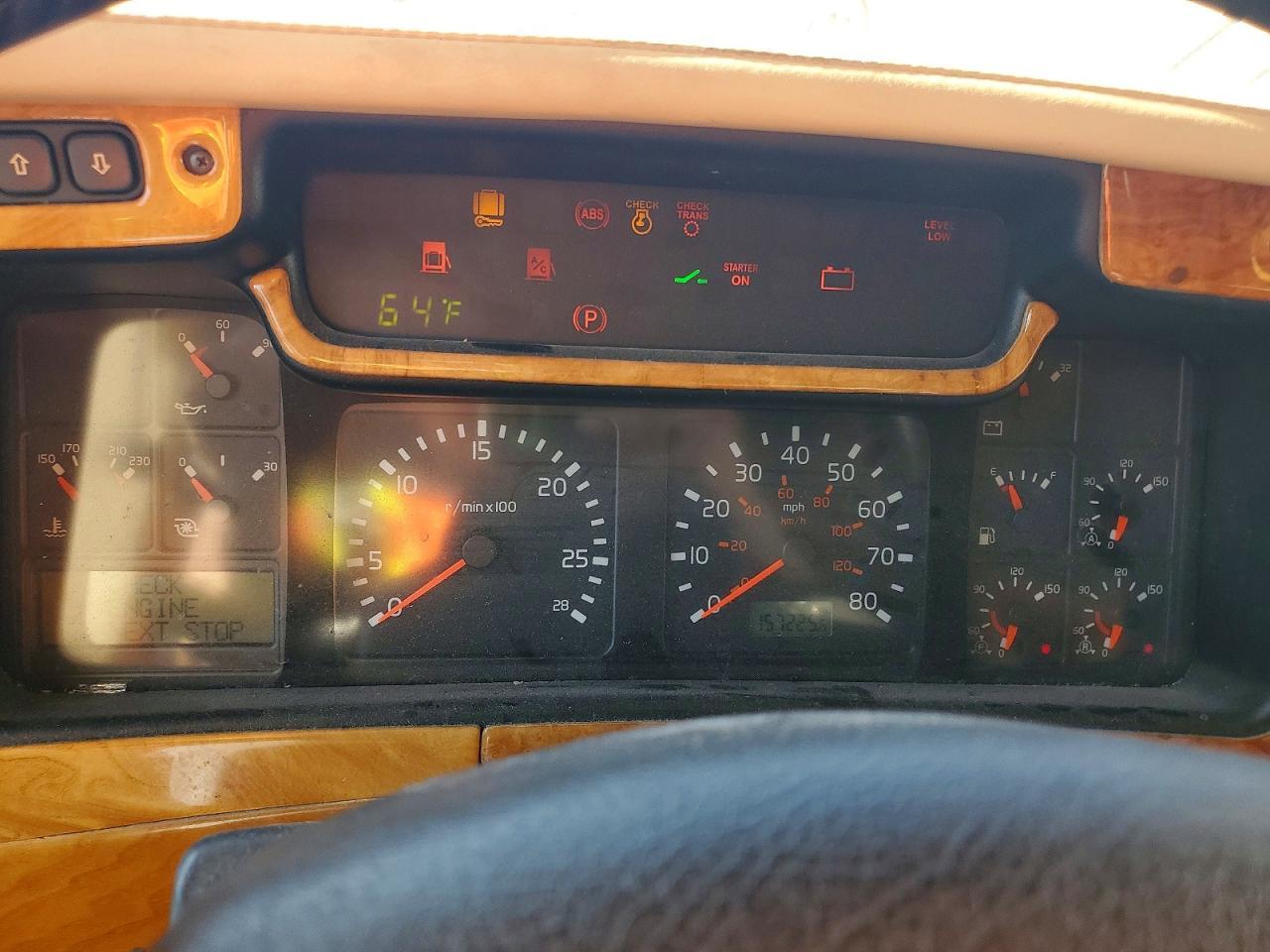 2000 Prevost Bus