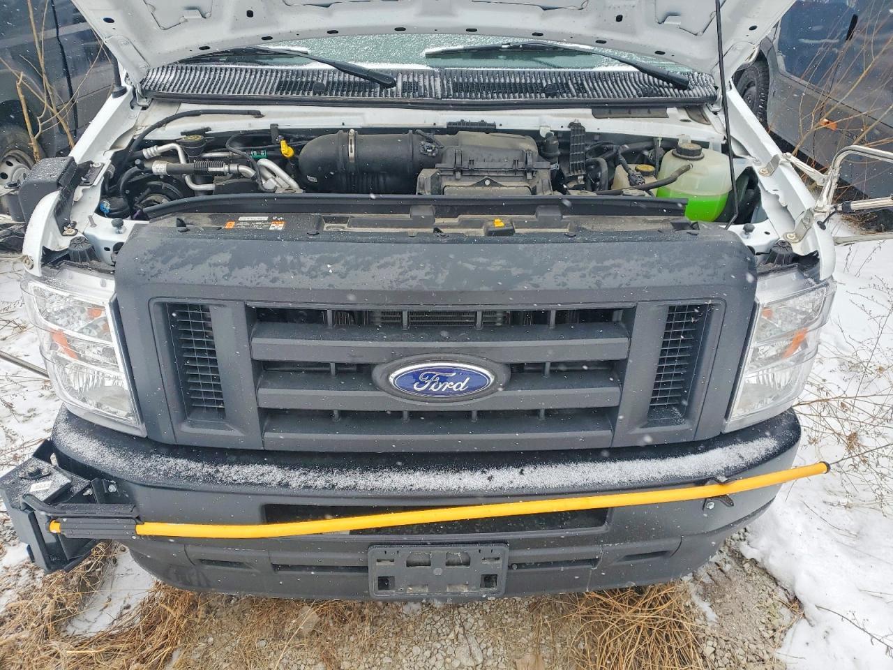 2025 Ford Econoline E350 Super Duty Cutaway Van