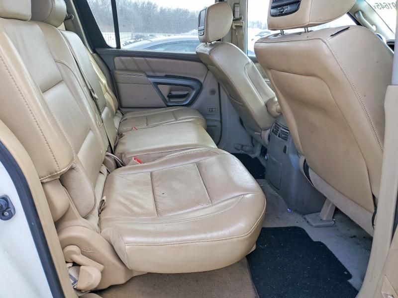 2015 Nissan Armada sv