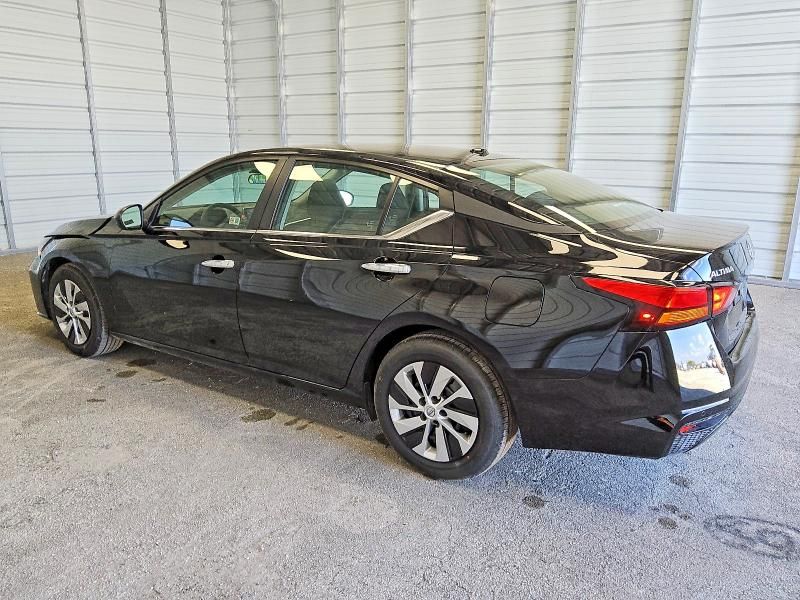 2025 Nissan Altima s
