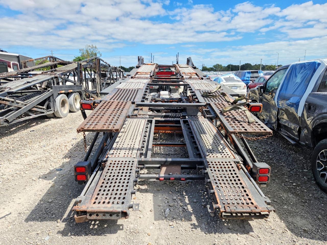2007 Sterling LC Car HAU-Semi Truck