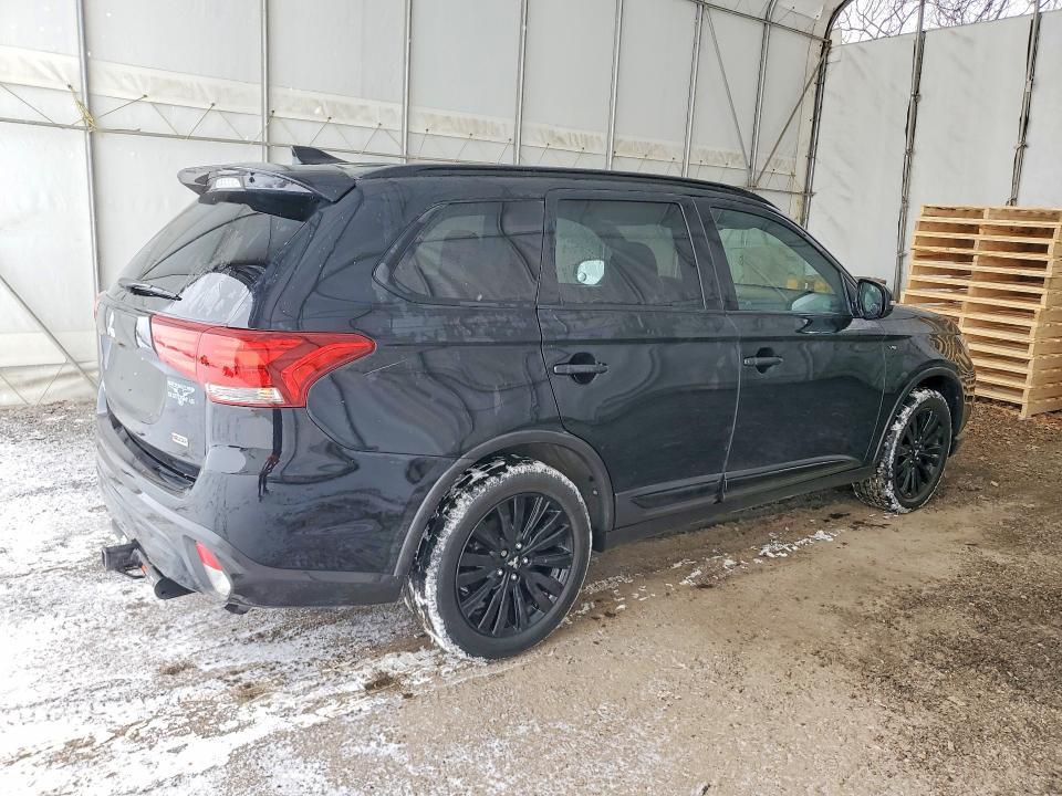 2020 Mitsubishi Outlander se