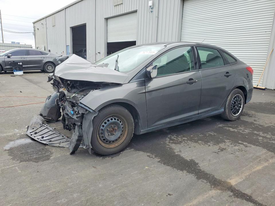 2015 Ford Focus s
