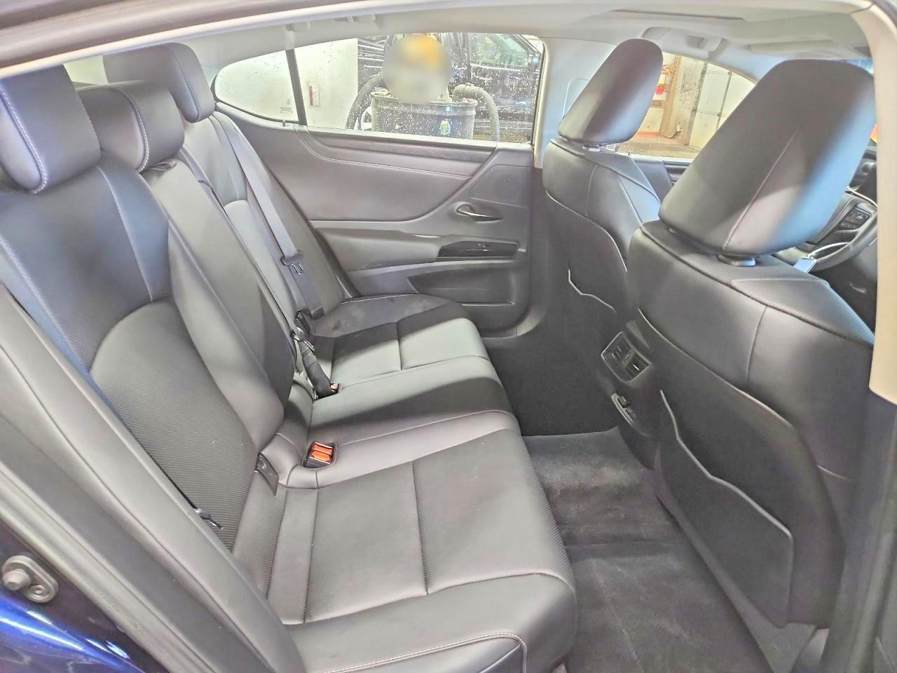 2023 Lexus Es 350 Base