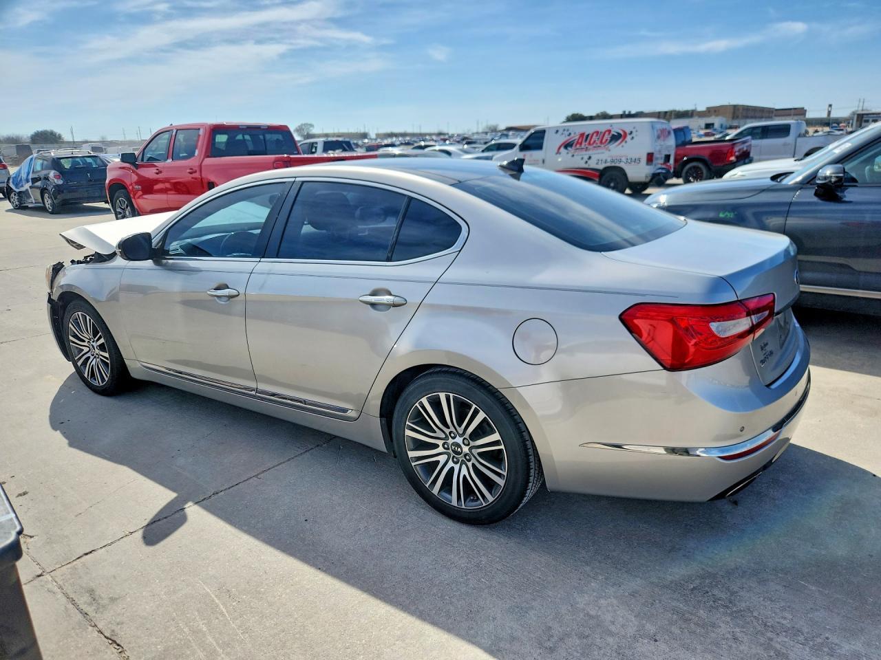 2014 KIA Cadenza Premium