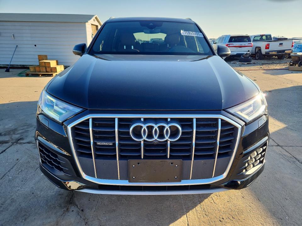 2020 Audi Q7 Premium Plus