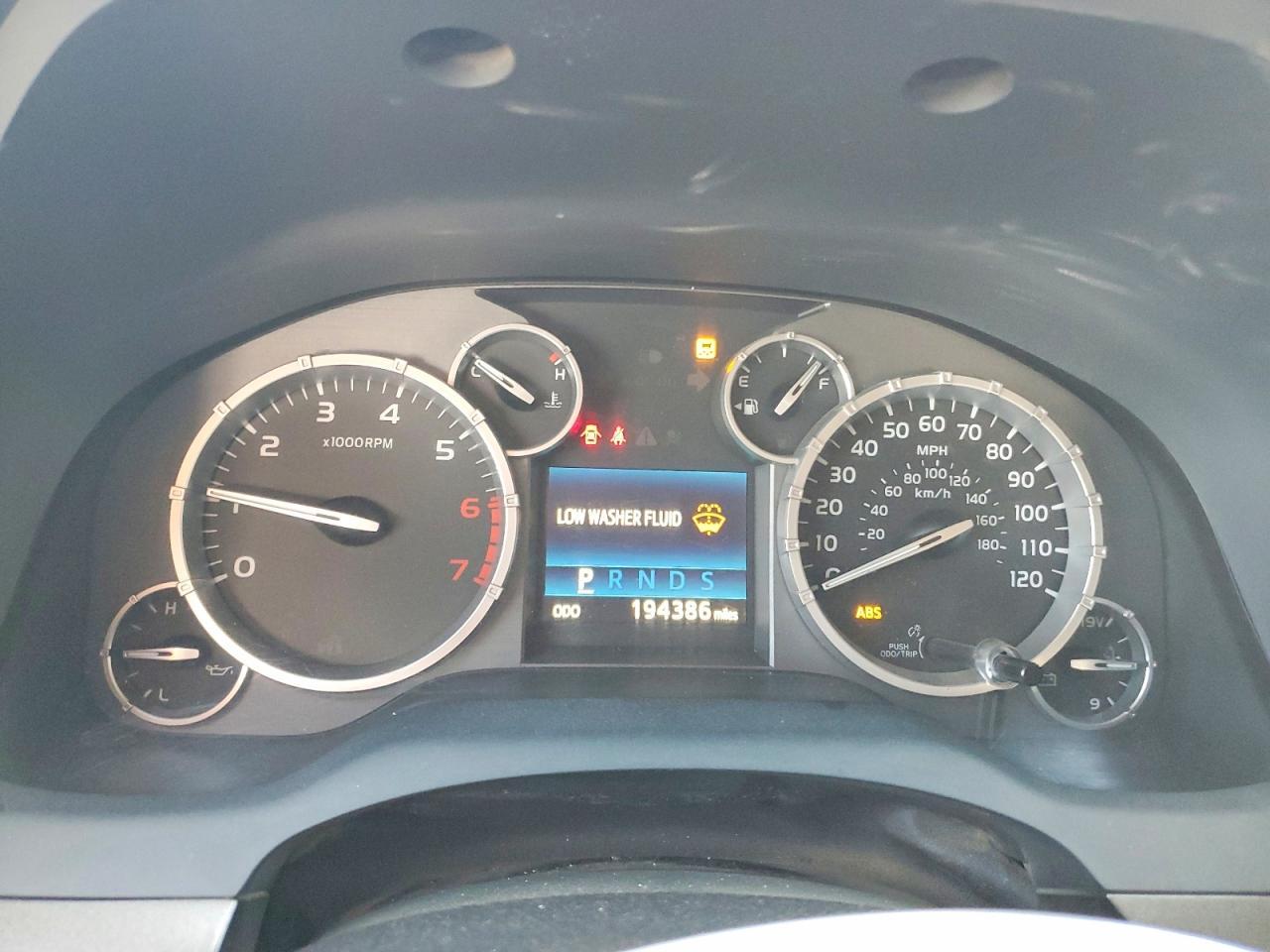 2014 Toyota Tundra SR5