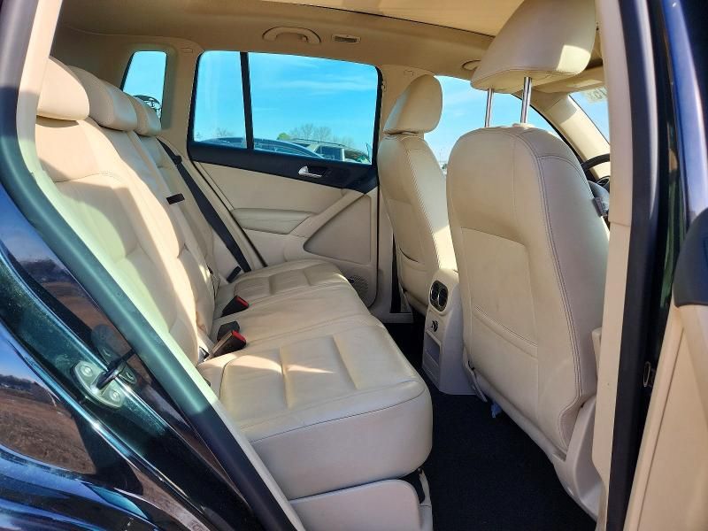 2010 Volkswagen Tiguan s