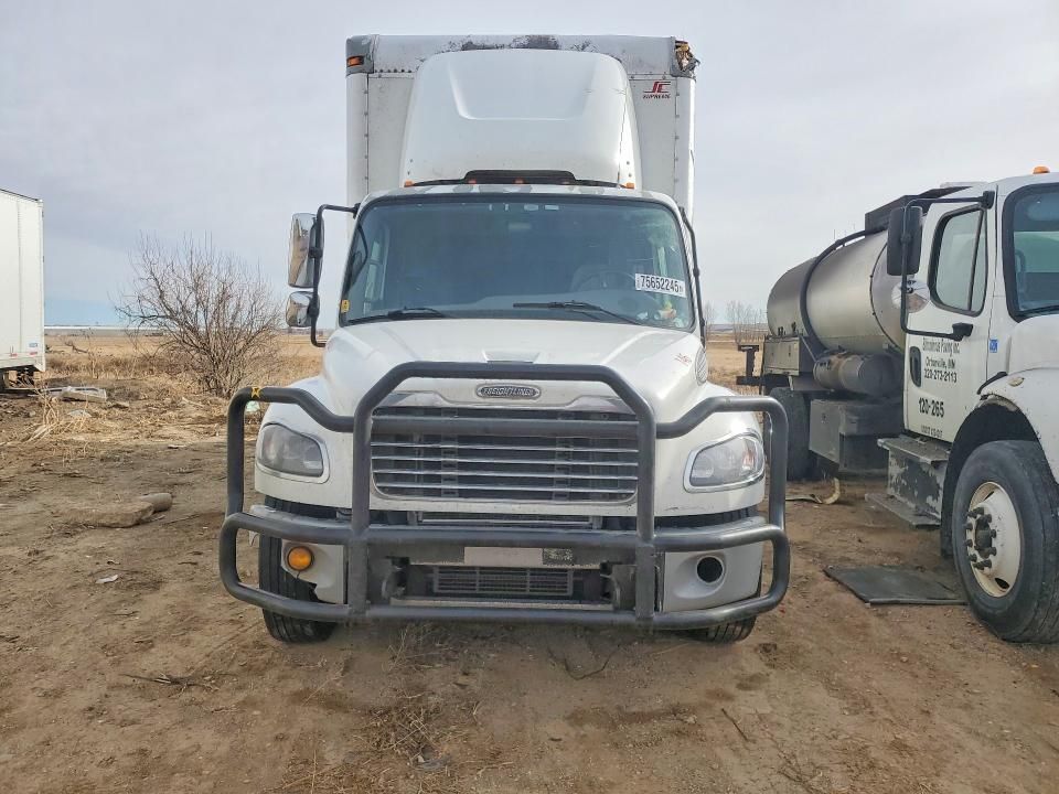2019 Freightliner Business Class M2 box Truck