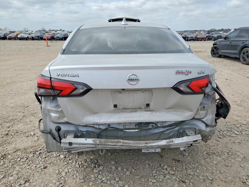 2020 Nissan Versa sv