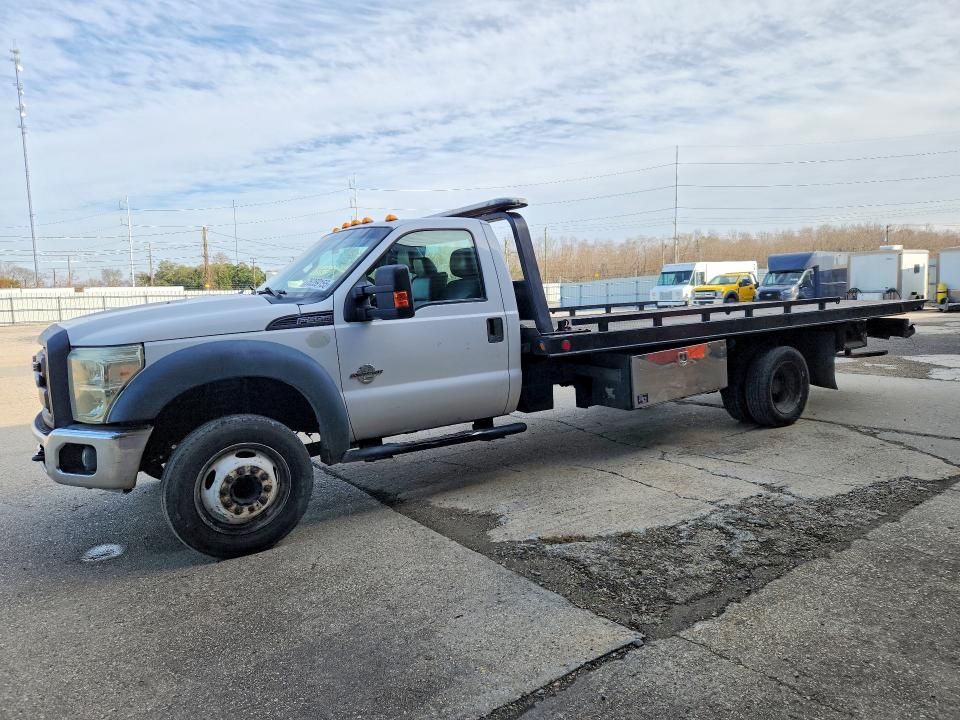 2016 Ford F550 Super Duty Rollback Truck