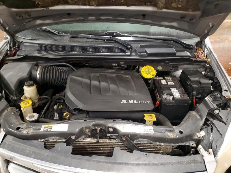 2014 Chrysler Town & Country Touring l
