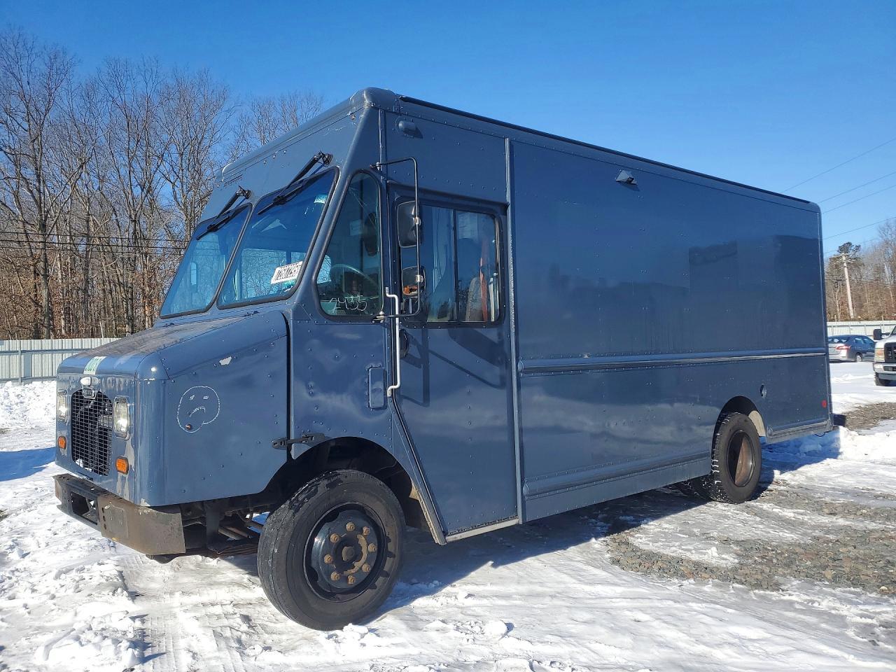 2020 Freightliner MT 45G Chassis Delivery Truck