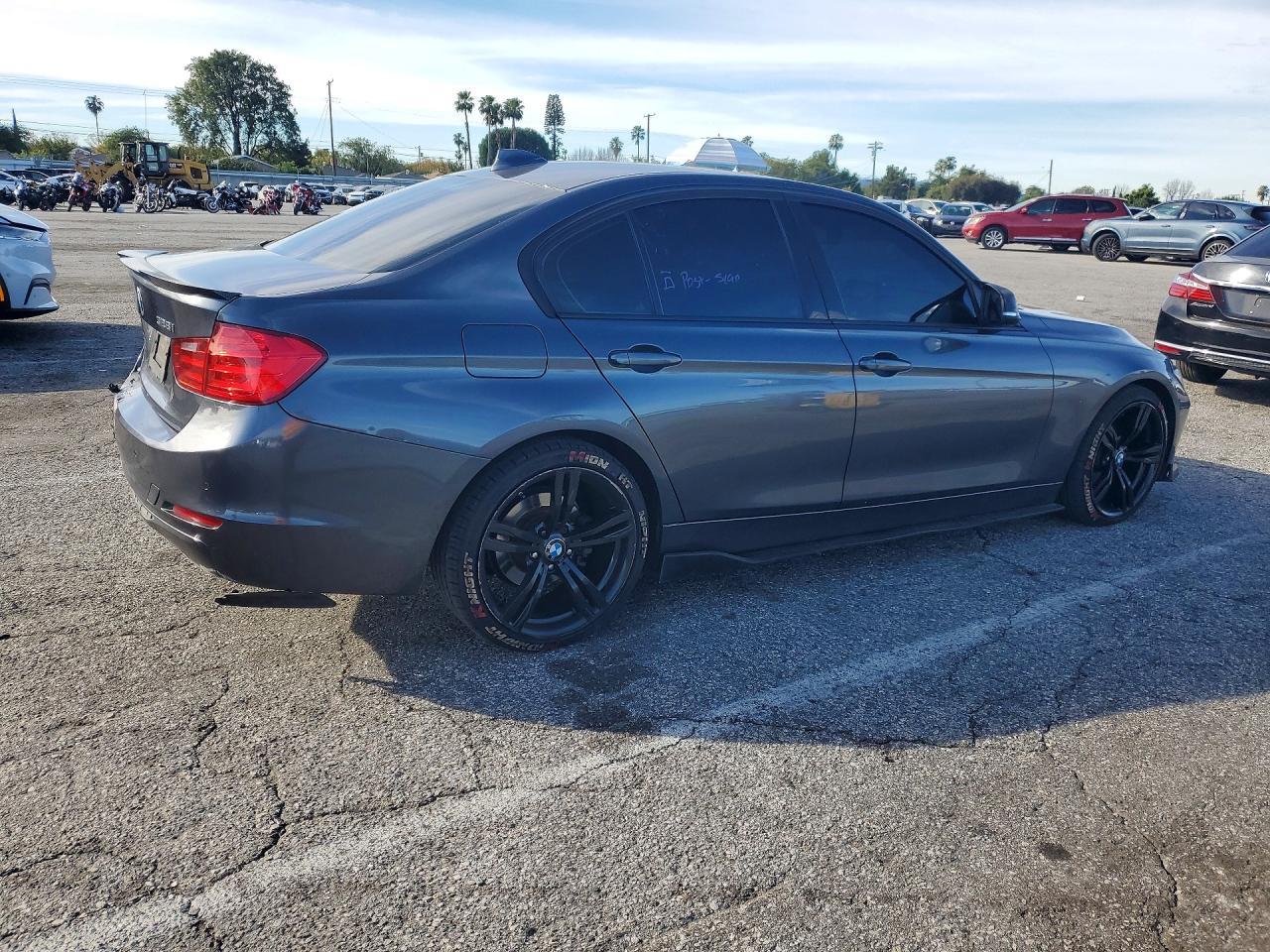 2012 BMW 328 i