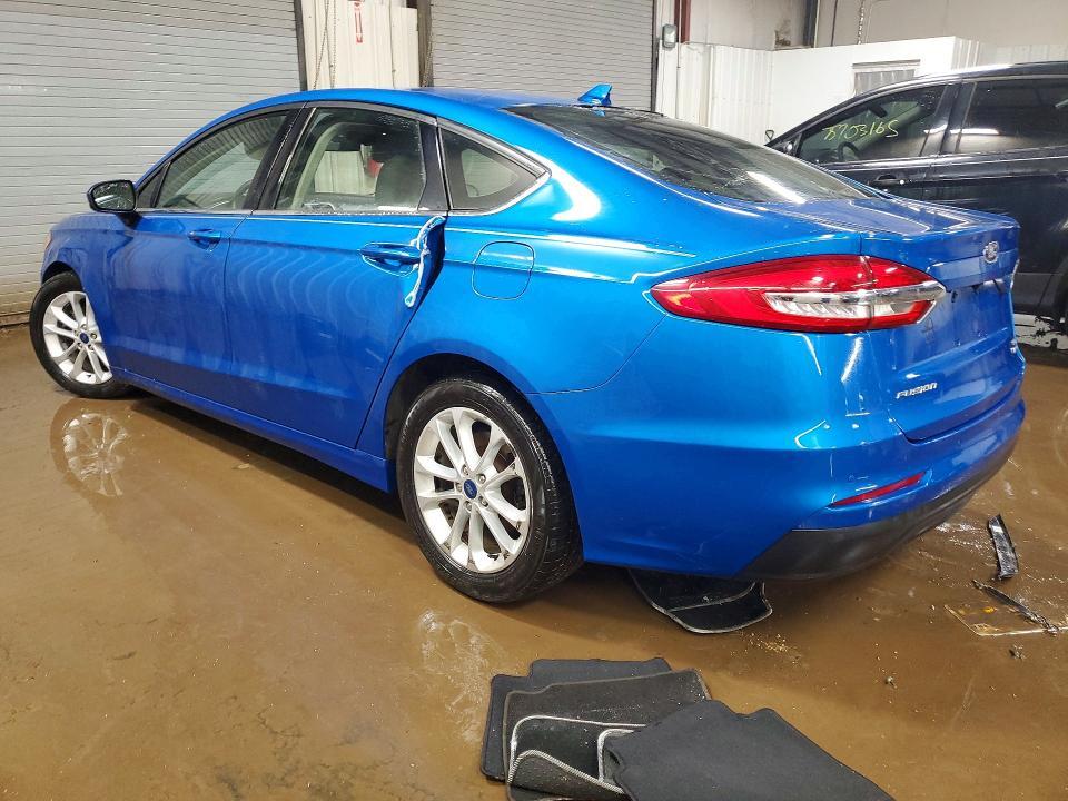 2020 Ford Fusion se