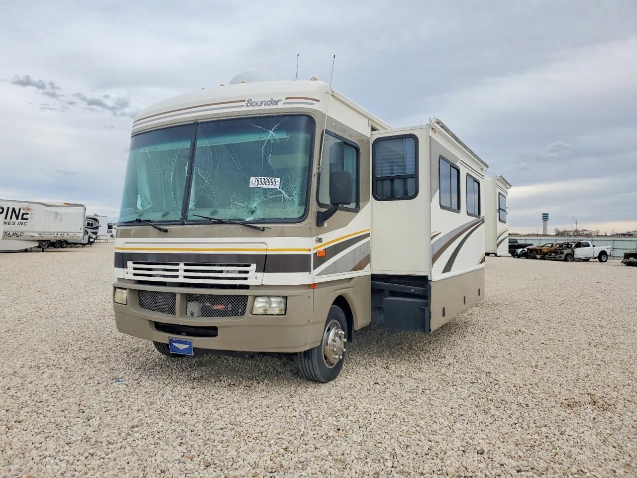 2005 Wrkh W22-RV