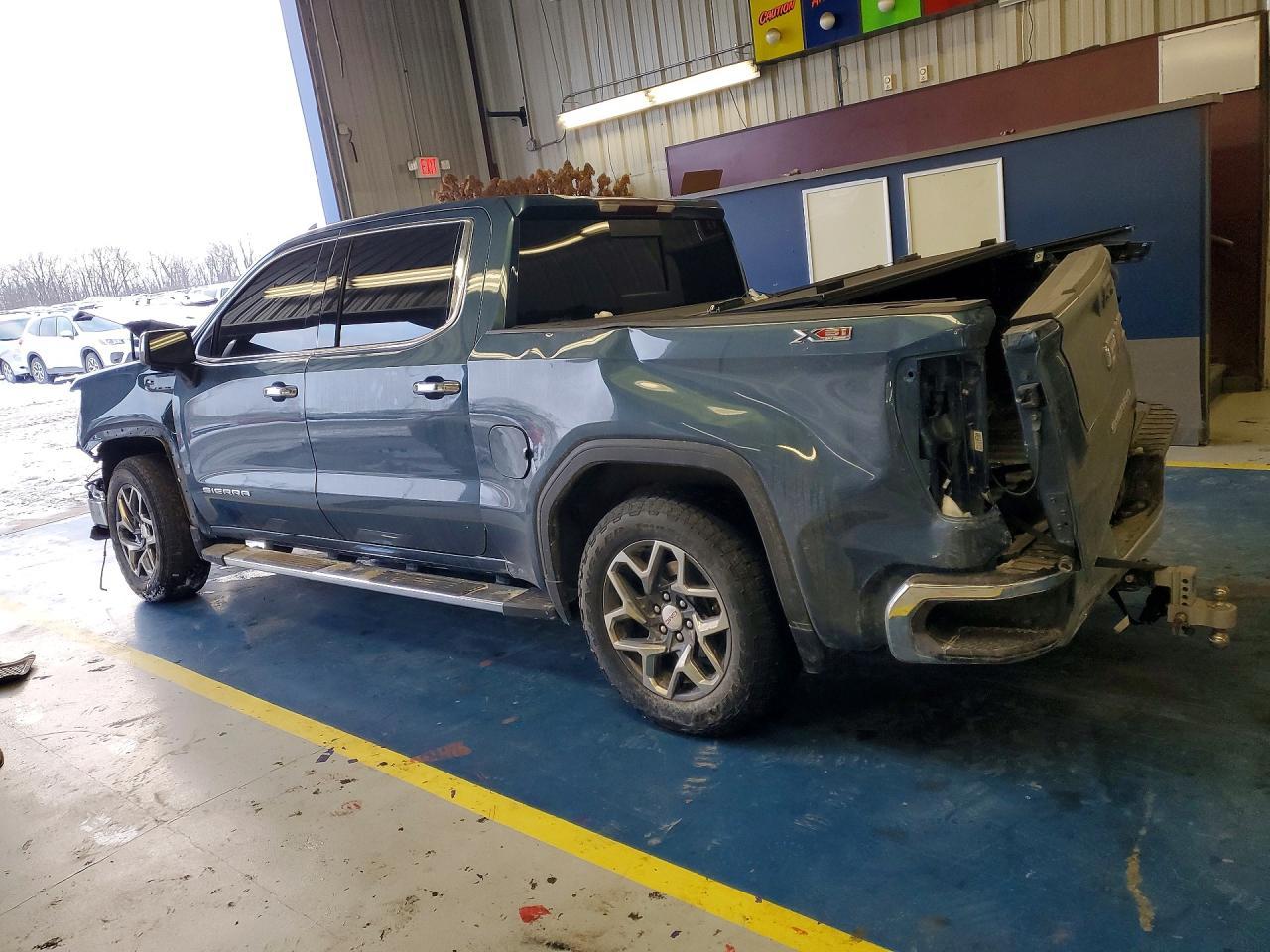 2024 GMC Sierra K1500 SLT