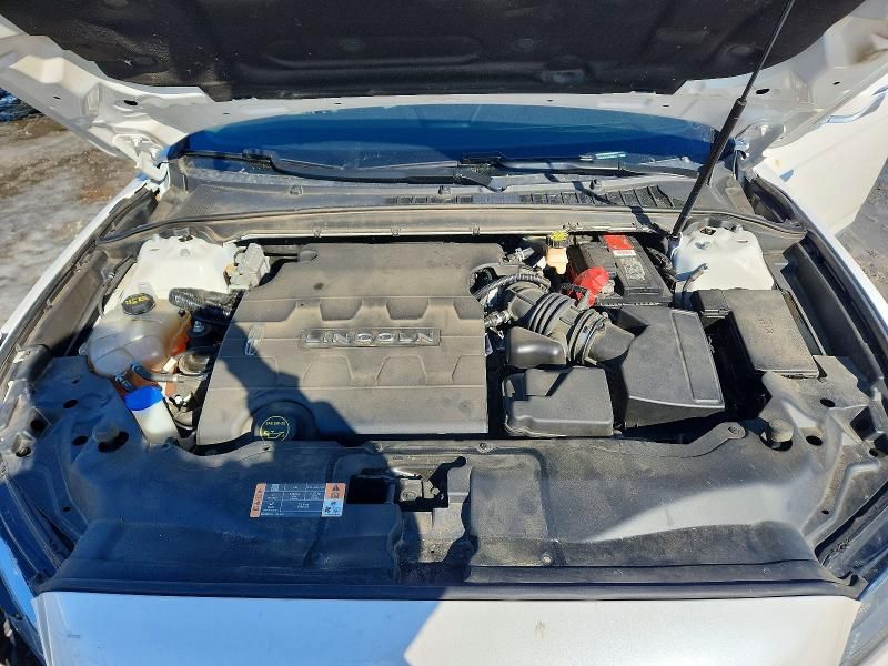 2017 Lincoln Continental Premiere