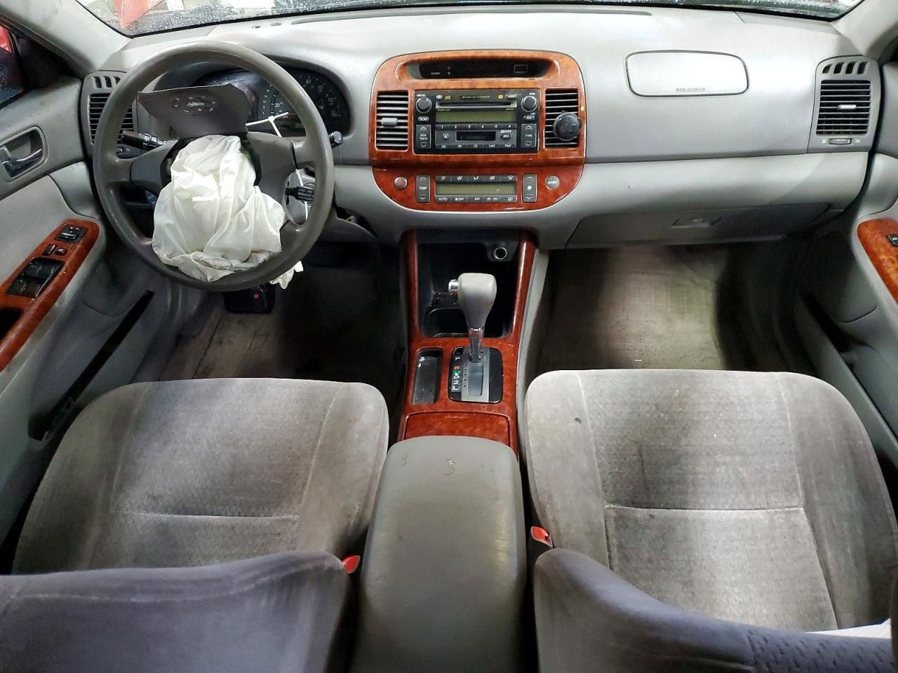2004 Toyota Camry xle