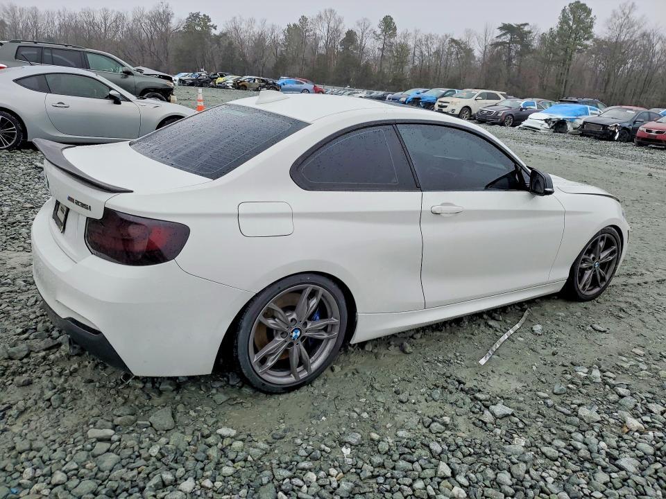 2016 BMW M235i