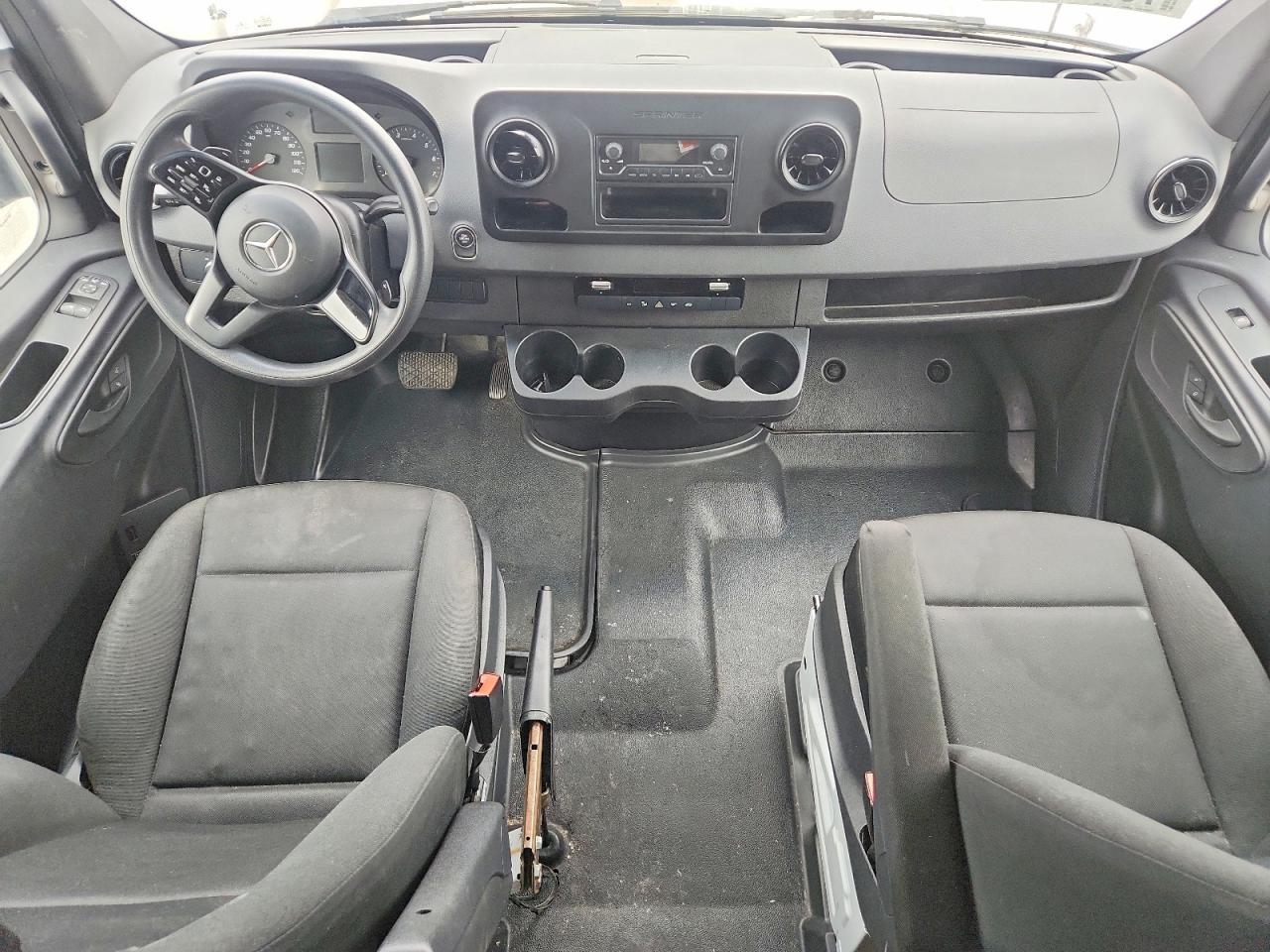 2021 Mercedes-Benz Sprinter 2500