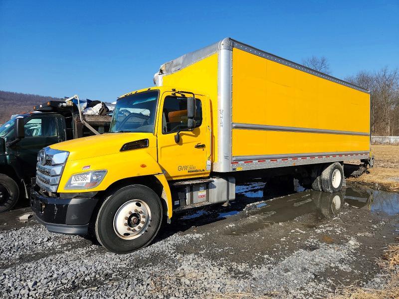 2023 Hino L6 box Truck