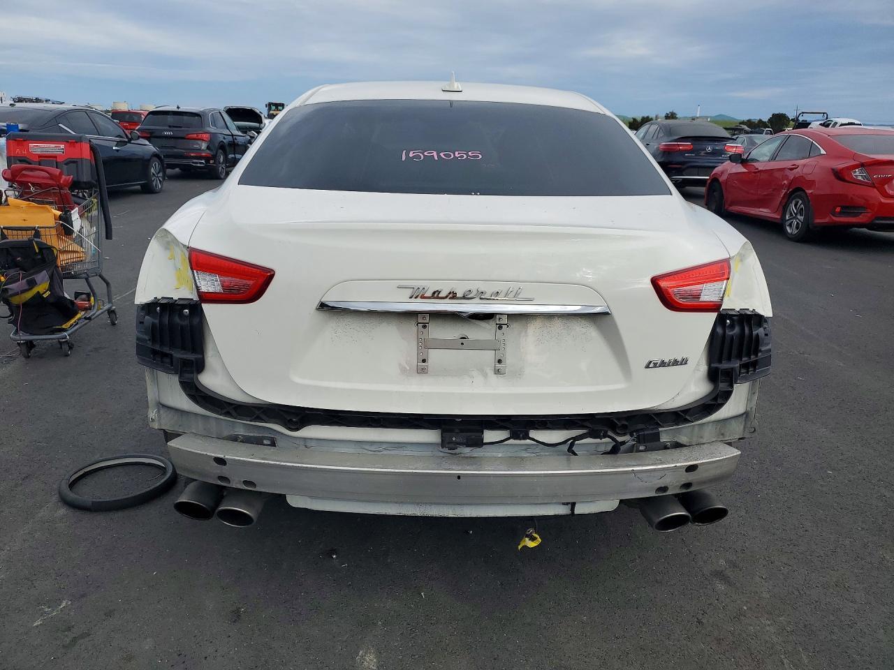 2017 Maserati Ghibli Luxury