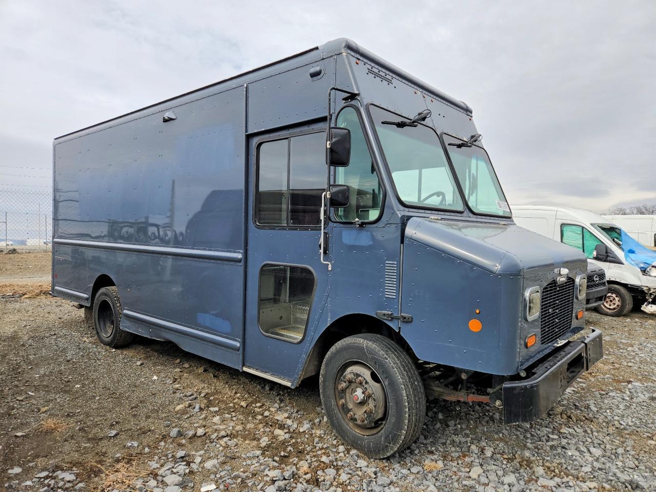 2021 Freightliner MT45G Chassis Delivery Truck