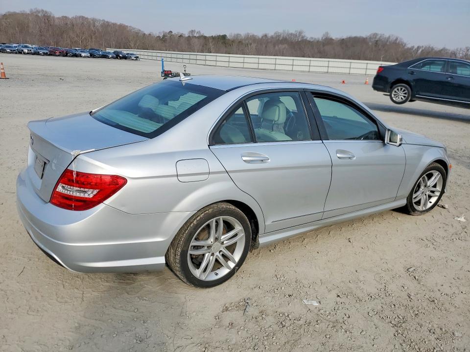 2013 Mercedes-Benz C 250