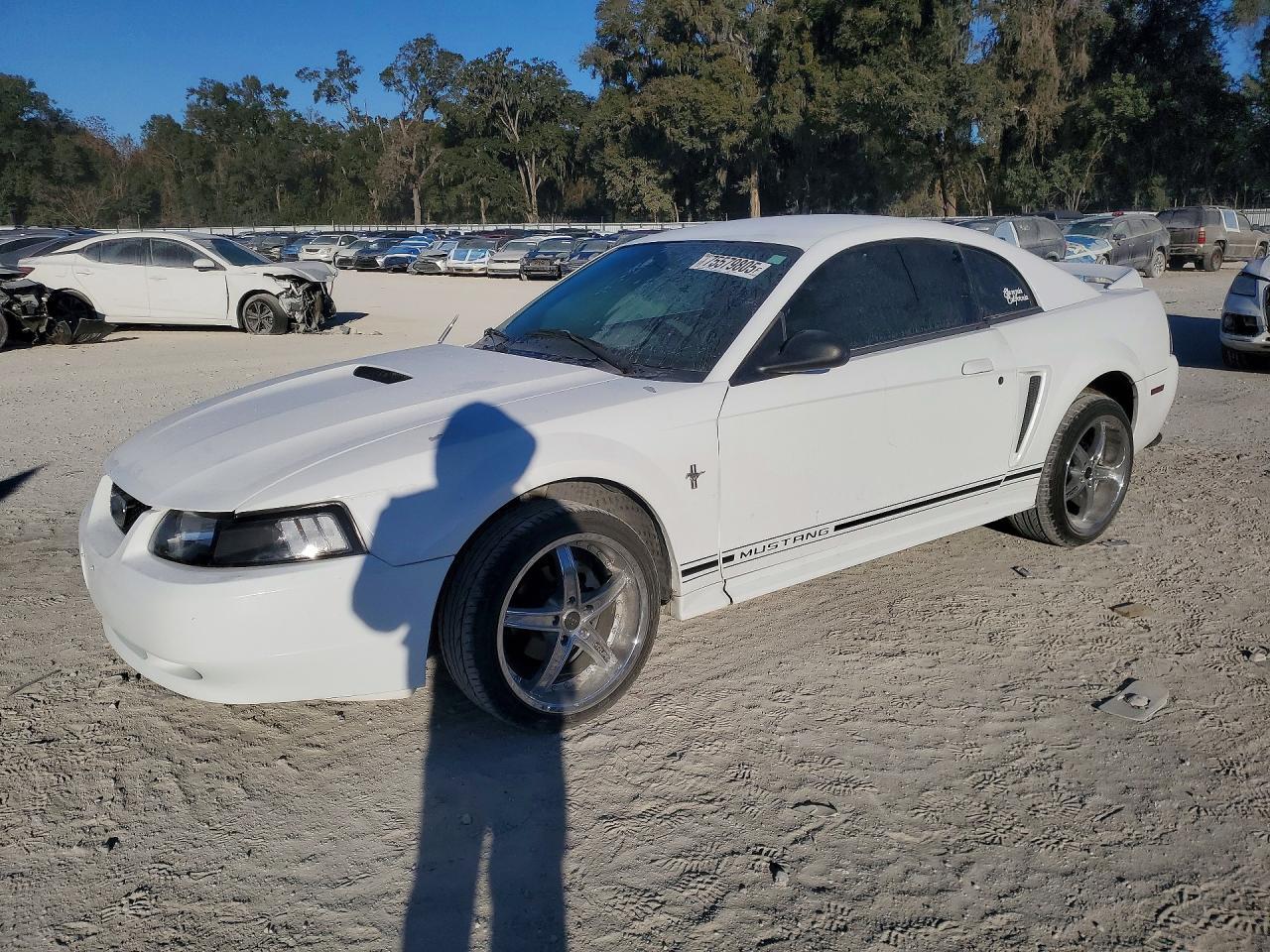 2000 Ford Mustang